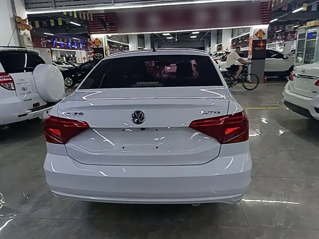 Jetta 1.4 L Manual Fashion