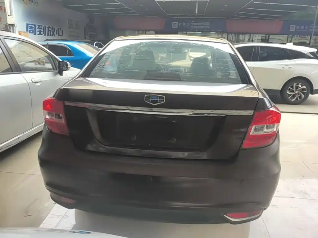 Vision 1.5 L Auto Happy