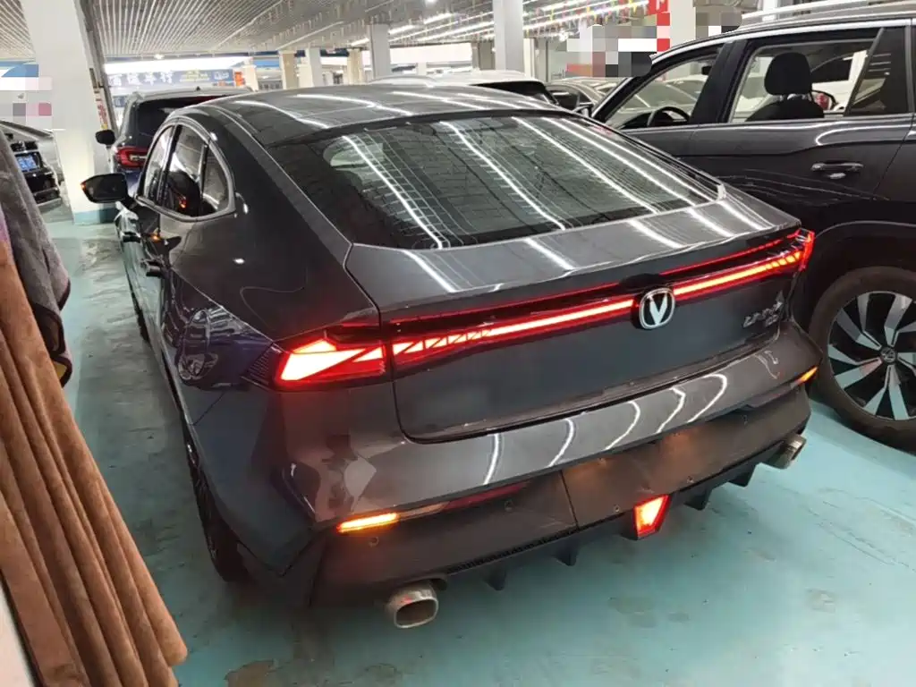 Changan UNI-V iDD Smart Electric iDD 1.5 T 113 km Smart Fun