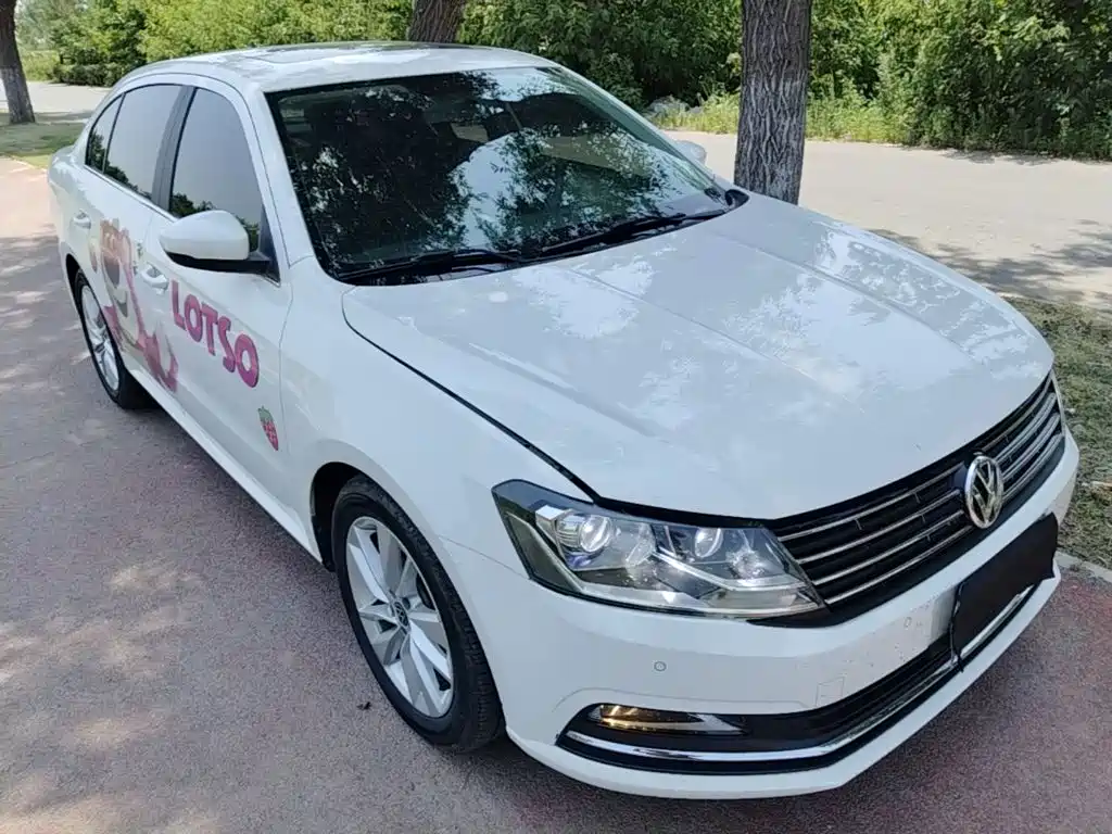 Lavida 1.6 L Auto Comfort