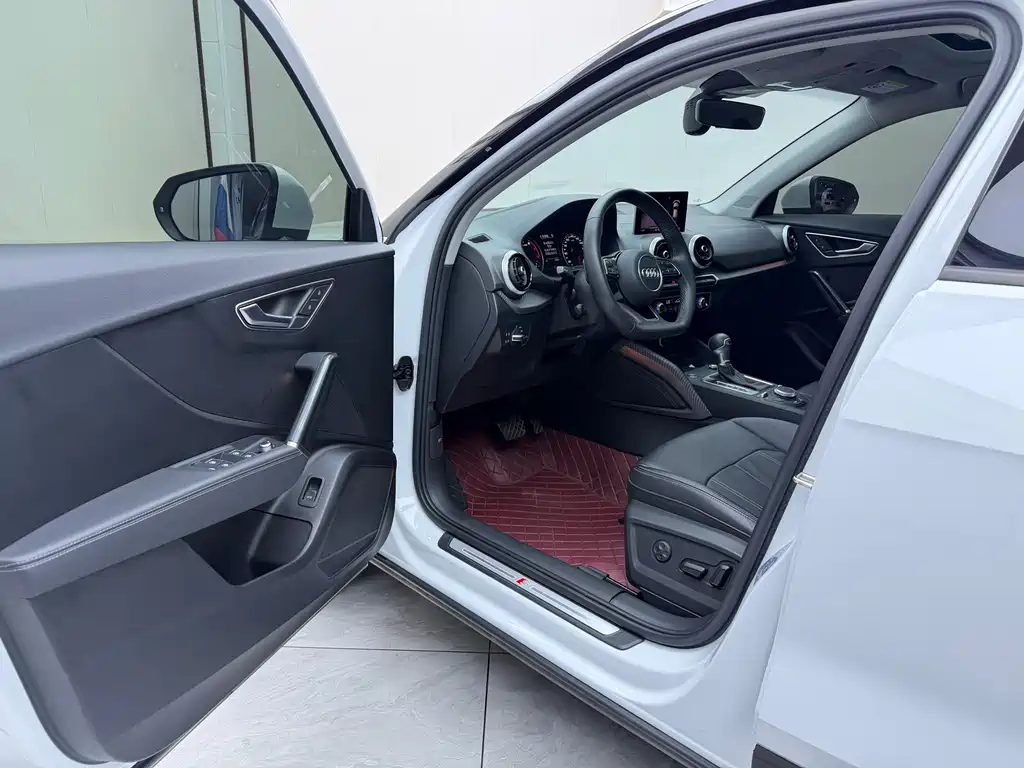 Audi Q2 L 35 TFSI Fashion Dynamic