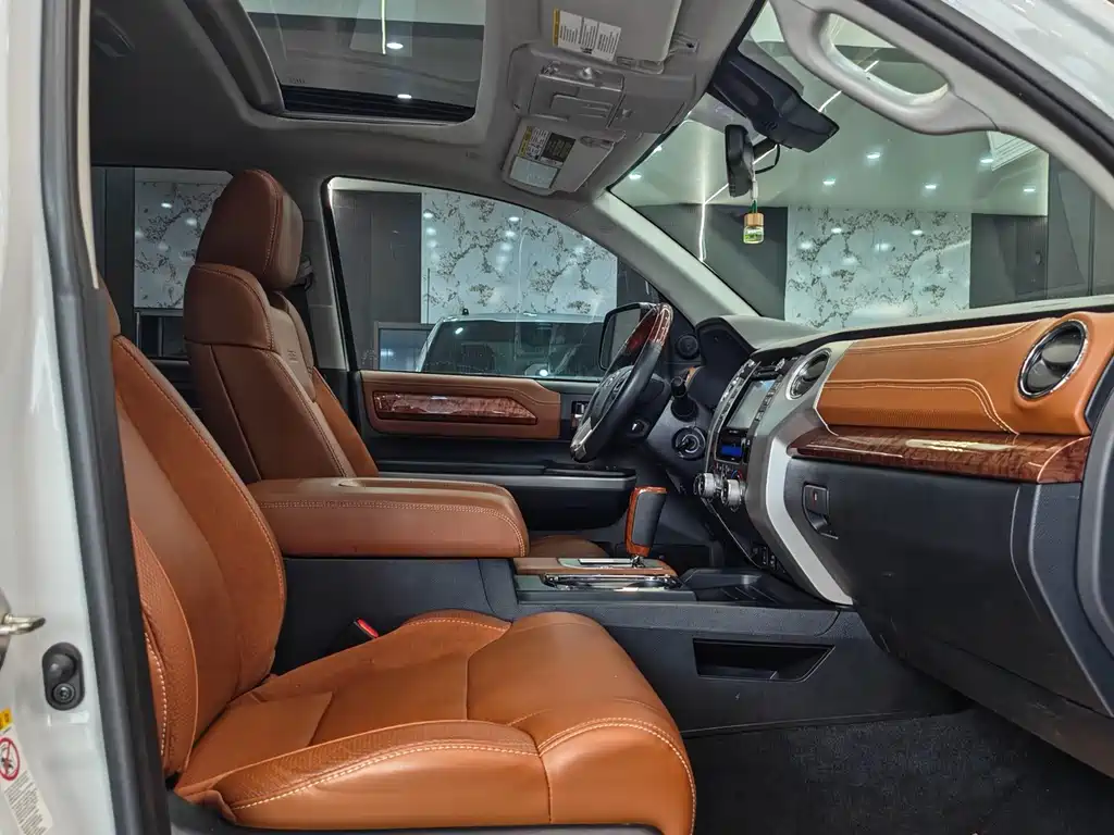 Tundra 坦途 2019款 5.7 L 1794版加规版