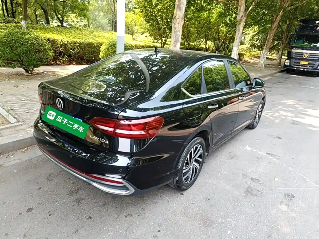 Lavida 1.5 L Auto Manyi