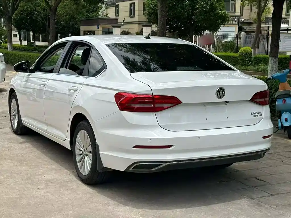 Lavida 280 TSI DSG Comfort CN-V