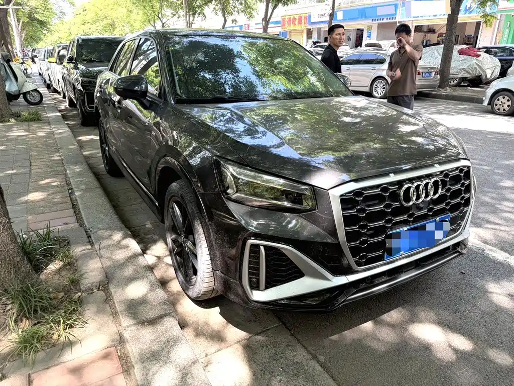 Audi Q2 L 35 TFSI Progressive Dynamic