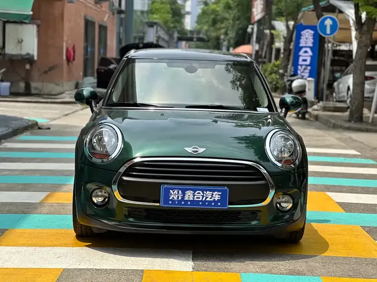 MINI 1.5 T ONE PLUS 5-door