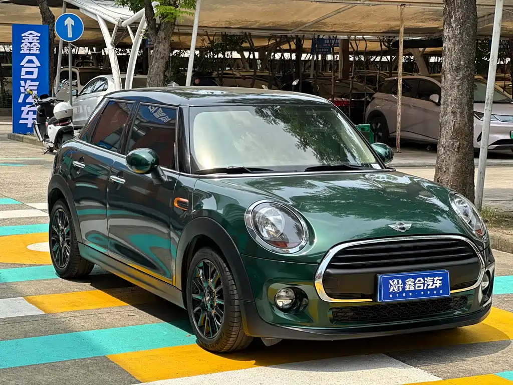 MINI 1.5 T ONE PLUS 5-door