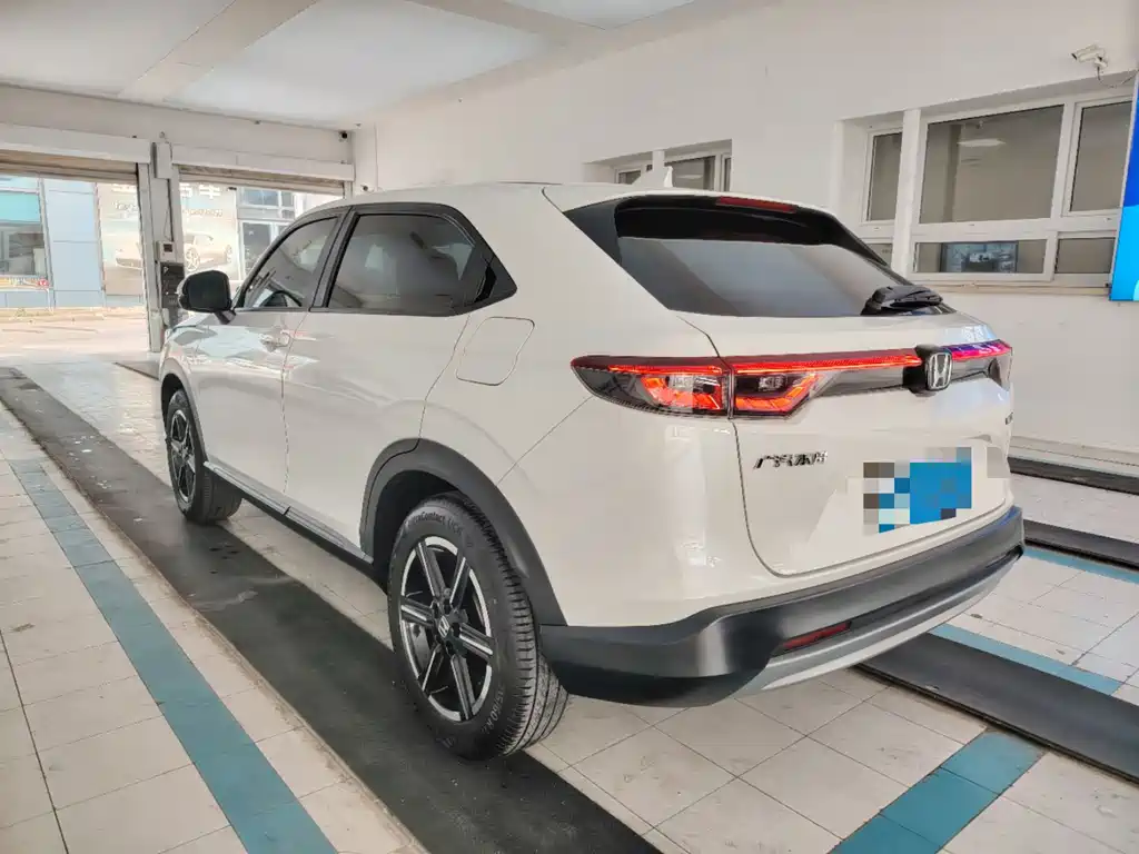 Vezel 1.5 L CVT Pioneer