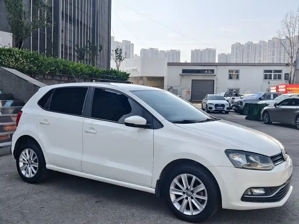 Polo 1.4 L Auto Comfort
