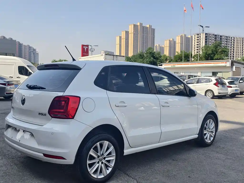Polo 1.4 L Auto Comfort