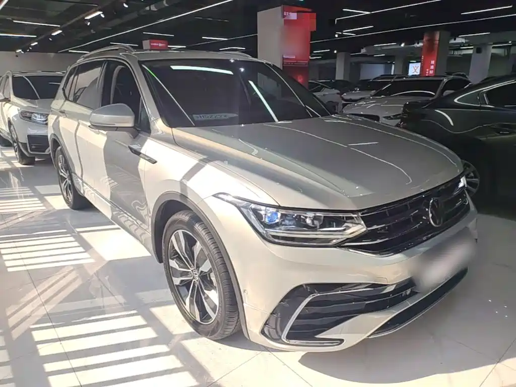 Tiguan L 330 TSI Auto 2 WD R-Line Premium