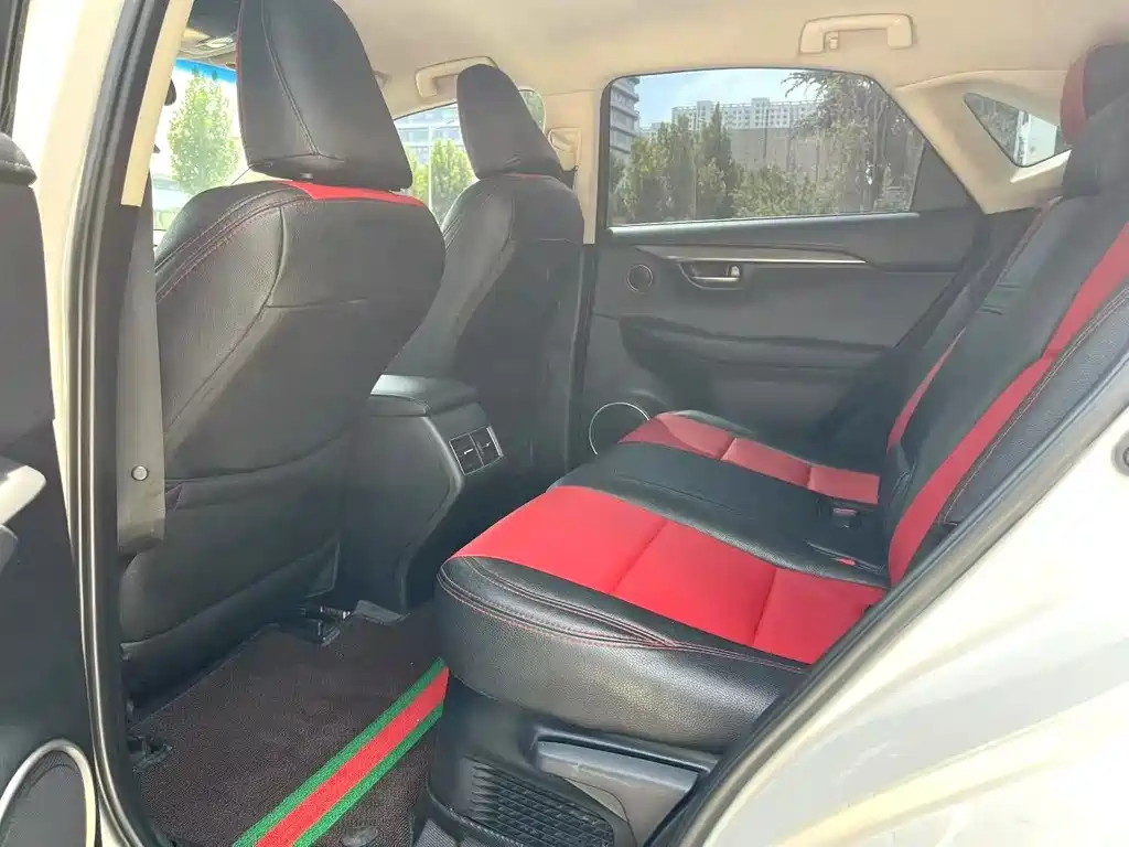 Lexus NX 200 FWD Sharp Travel