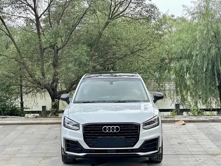Audi Q2 L 35 TFSI Progressive Dynamic