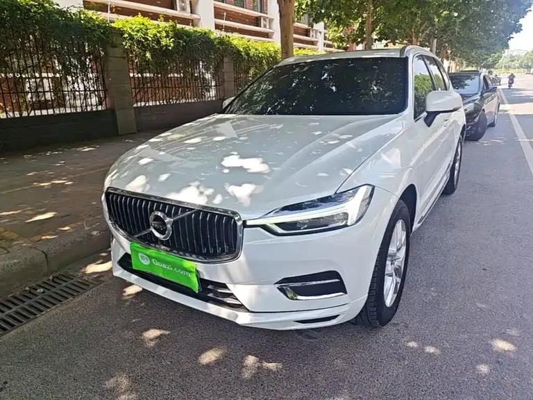 Volvo XC60 T5 4 WD Smart Ease Luxury