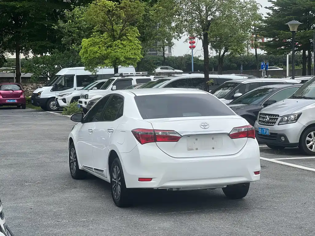 Corolla Facelift 1.2 T S-CVT GL-i