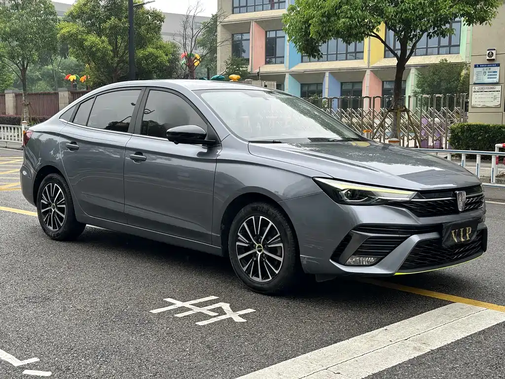 Roewe i5 1.5 L CVT Diamond