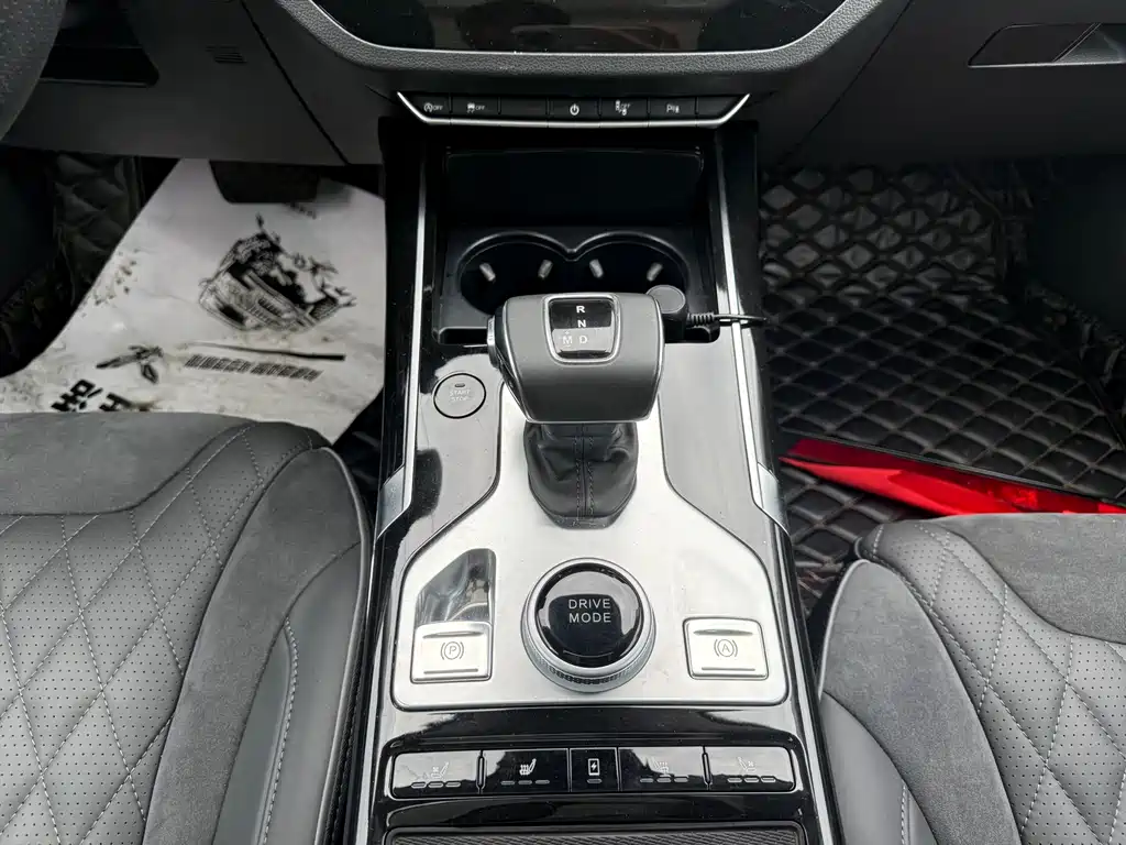 Hongqi HS5 2.0 T Connected Flagship Enjoyment 4 WD