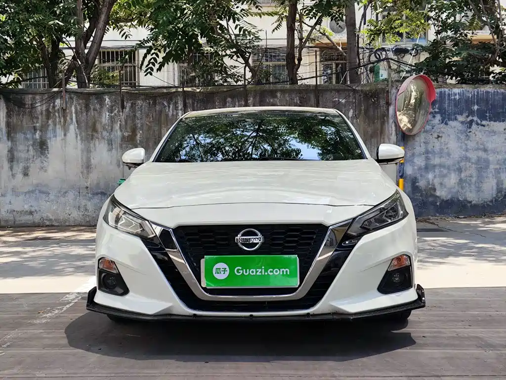 Teana 2.0 L XL Comfort