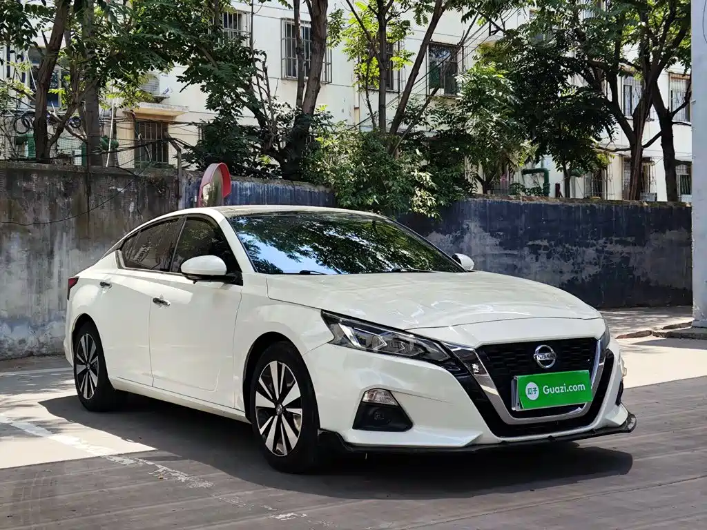 Teana 2.0 L XL Comfort