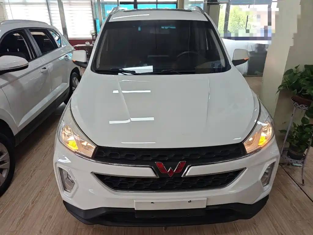 Wuling Hongguang S3 1.5 L Manual Luxury CN-V