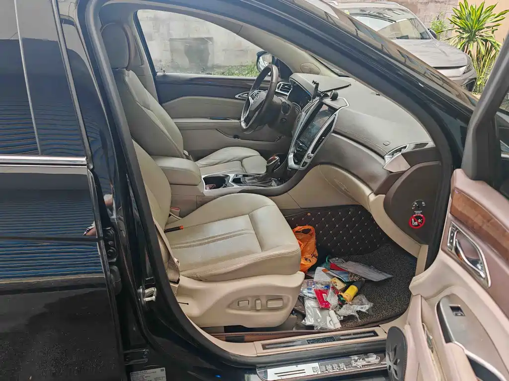 Cadillac SRX 3.0 L Luxury