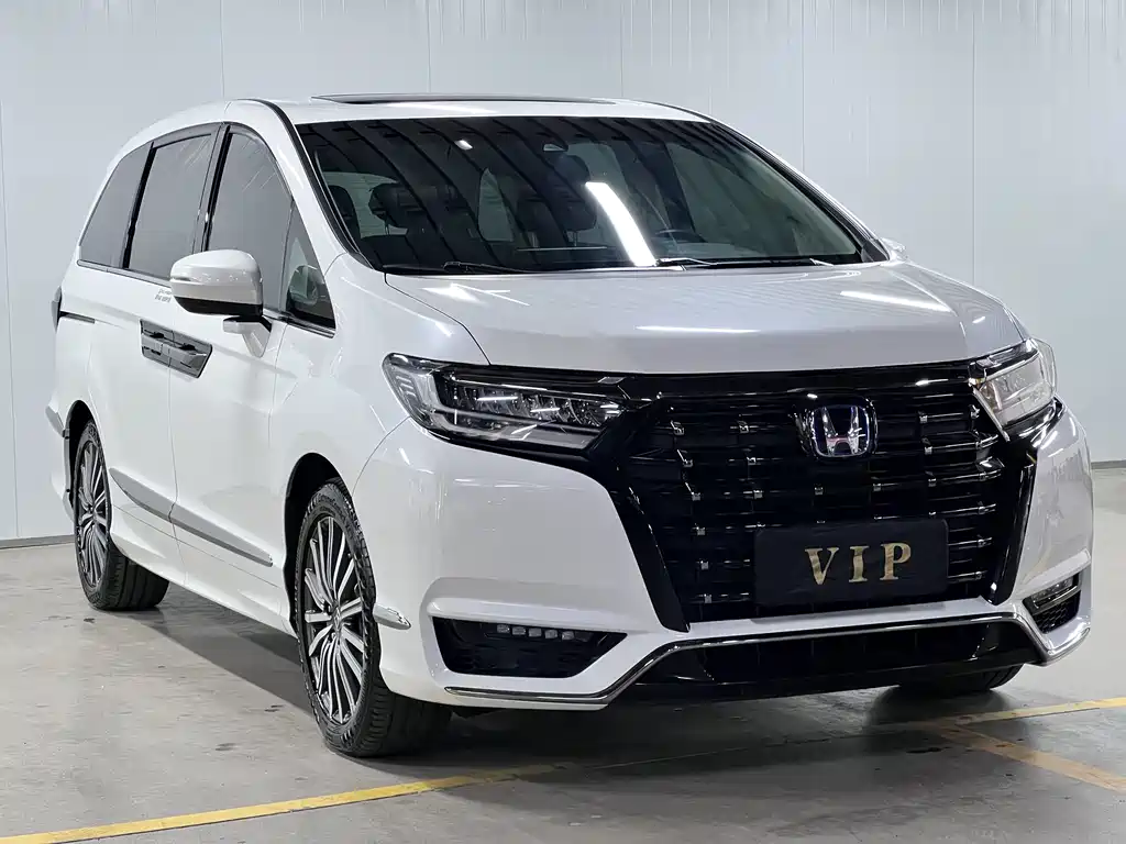 Elysion 2.0 L e:HEV Luxury Early Enjoyment