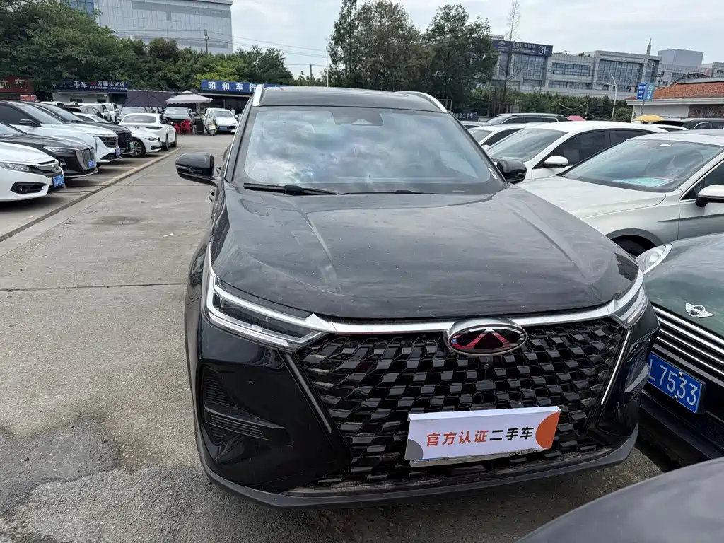 Tiggo 8 PRO 290 T 2 WD Luxury