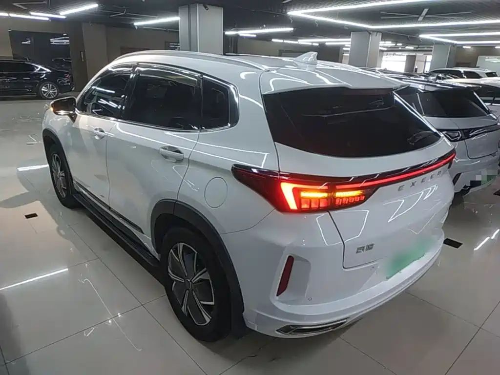 Exeed Zhuifeng C-DM 星途追风C-DM 2023款 1.5 TCI-DHT 80 KM御风行版