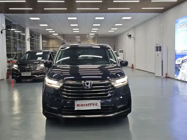 Honda Odyssey 2.0 L e:HEV Sharp· Shine Enjoyment