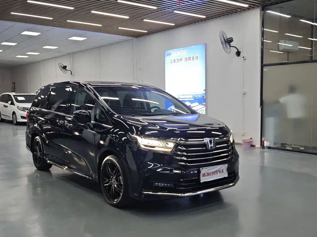 Odyssey 2.0 L e:HEV Sharp· Shine Enjoyment