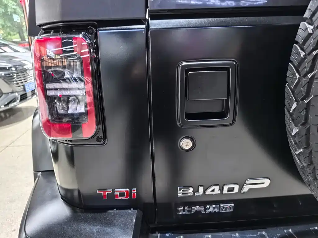 BAIC BJ40 2.0 D Blade Hero Glory