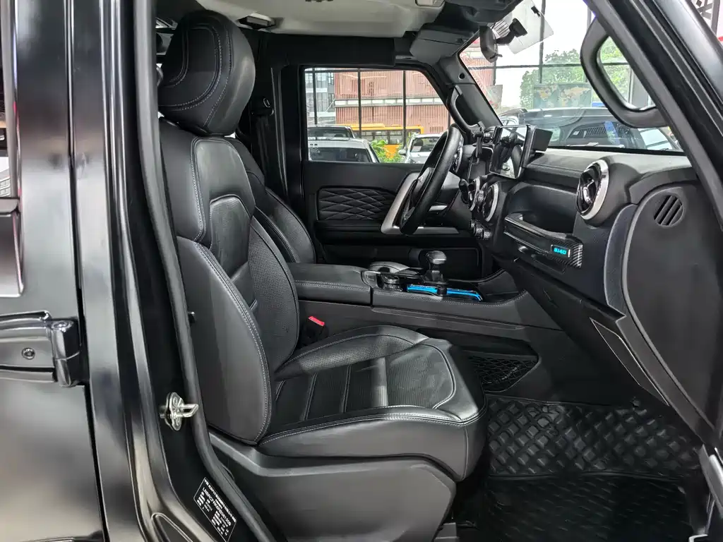 BAIC BJ40 2.0 D Blade Hero Glory