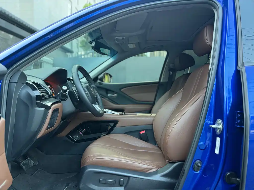 Acura CDX 讴歌CDX 2018款 2.0 L 两驱质享版Hybrid