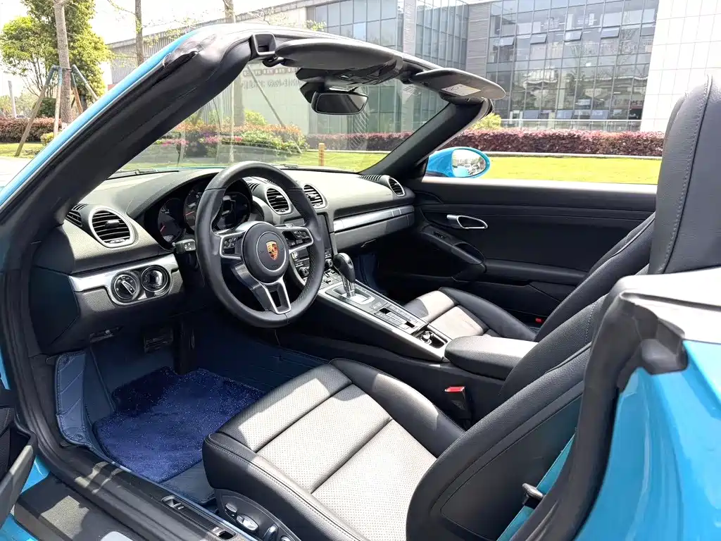 Porsche 718 Boxster 2.0 T