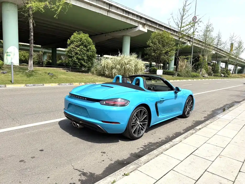 Porsche 718 Boxster 2.0 T