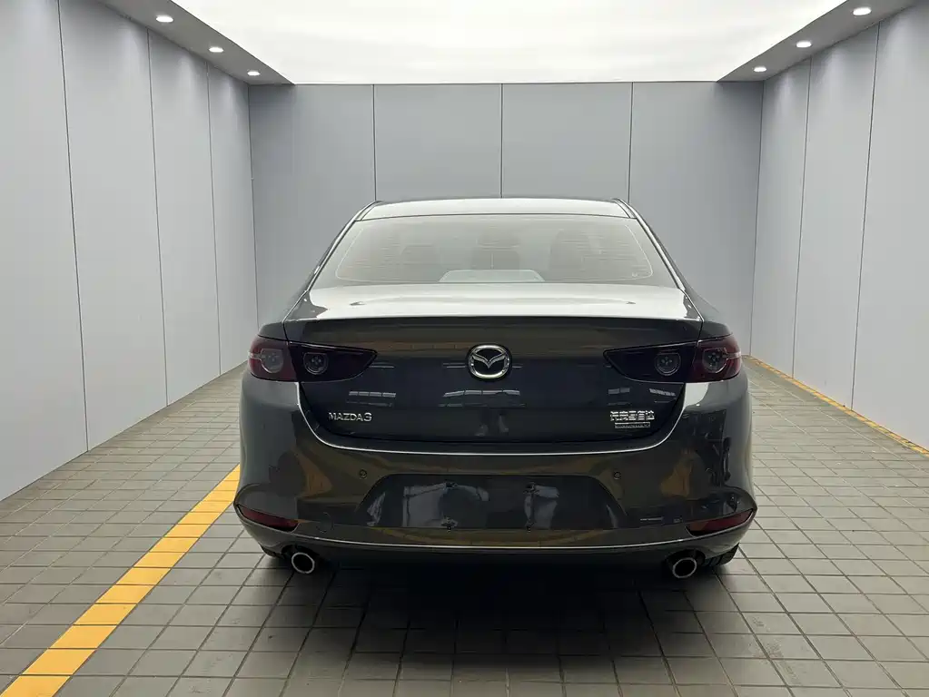 Mazda 3 Axela 2.0 L Auto Quality Dazzle