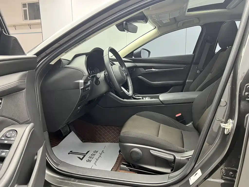 Mazda 3 Axela 2.0 L Auto Quality Dazzle