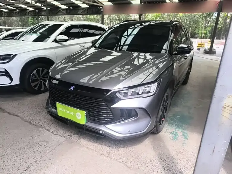 BYD Song Pro NEV Champion DM-i 110 KM Transcend