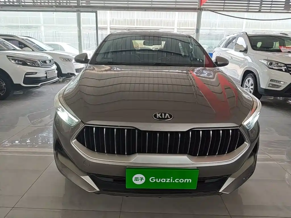 Kia K3 1.5 L CVT New Sharp