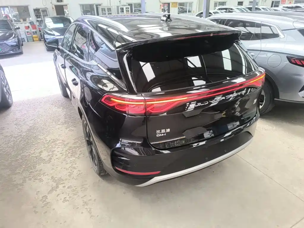 Tang NEV DM-i Glory 112 KM Flagship