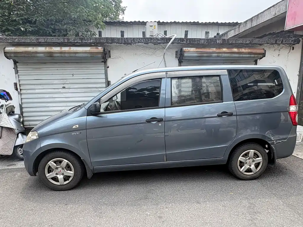 Wuling Hongguang 1.5 L Basic