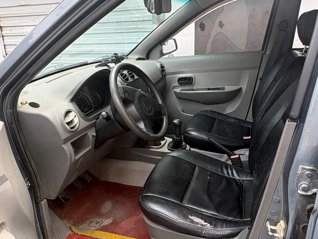 Wuling Hongguang 1.5 L Basic