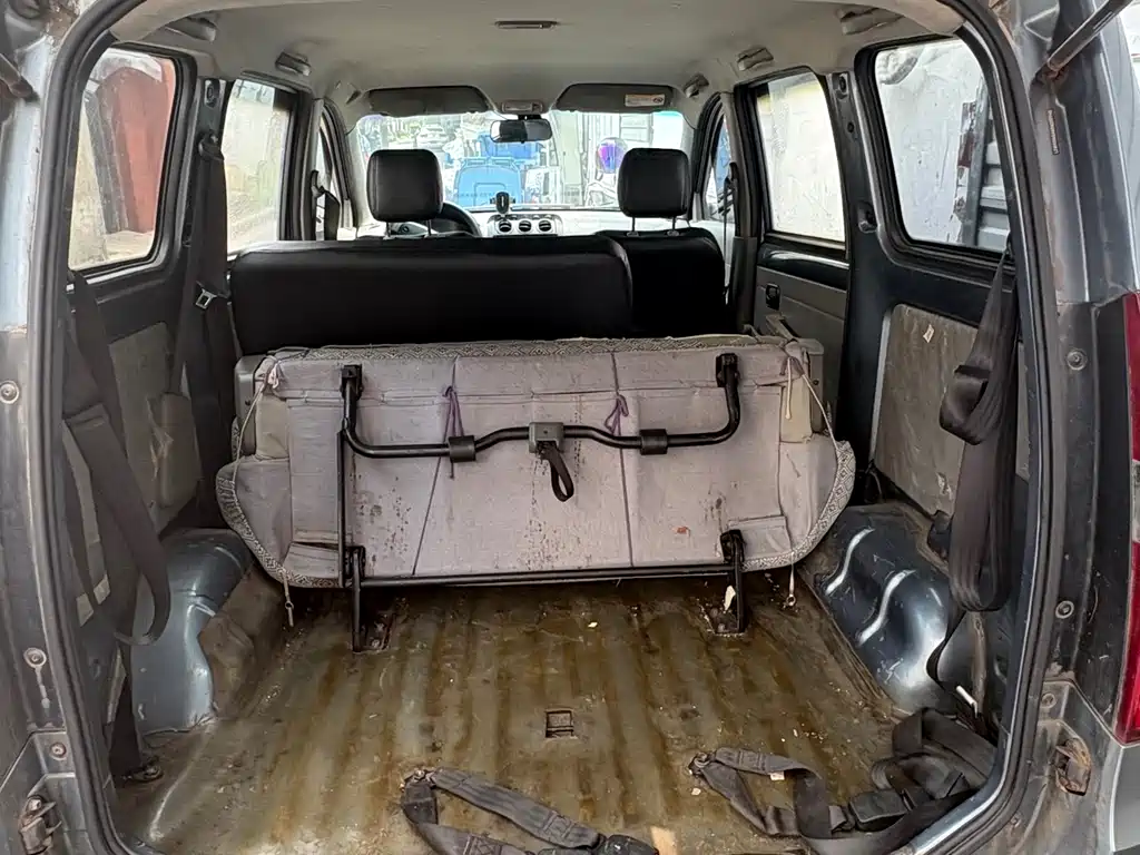 Wuling Hongguang 1.5 L Basic