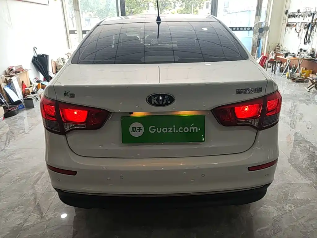 Kia K2 Sedan 1.4 L AT GLS