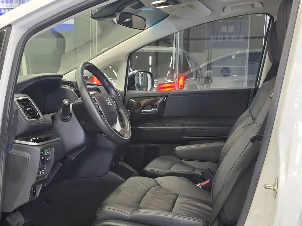 Odyssey 2.0 L Sharp· Premium