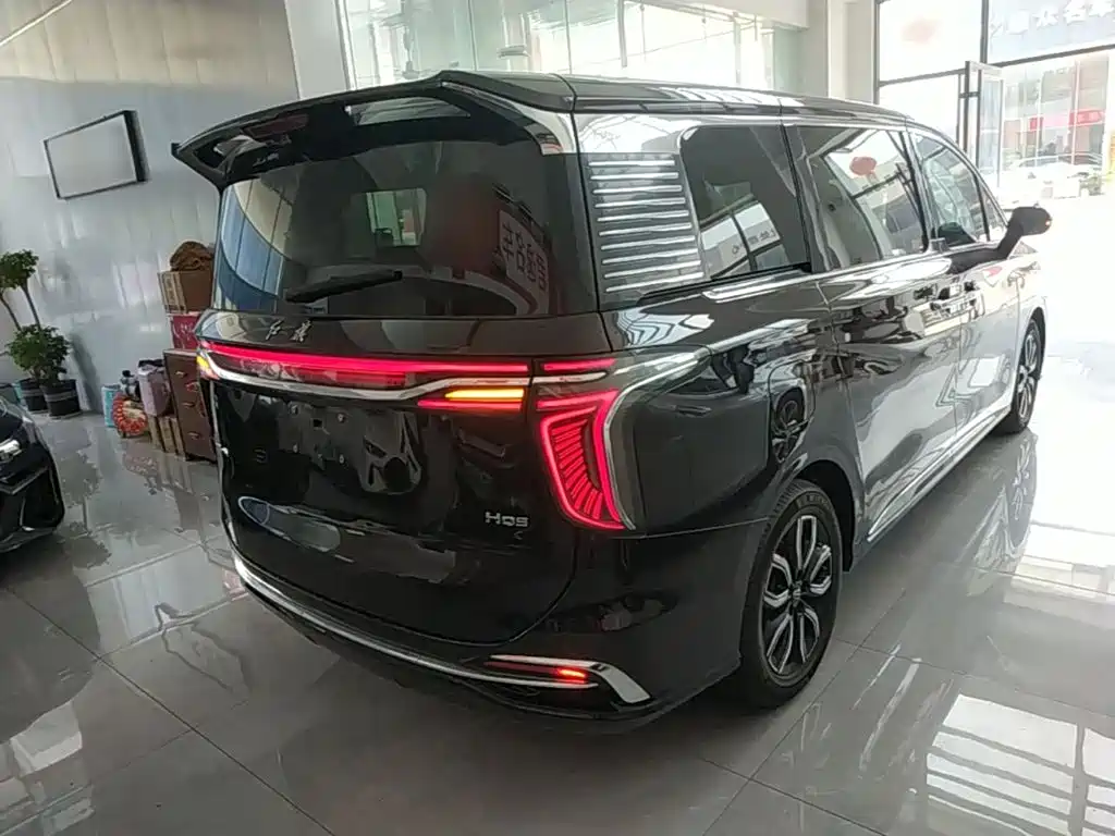 Hongqi HQ9 2.0 T Connected Flagship Leading