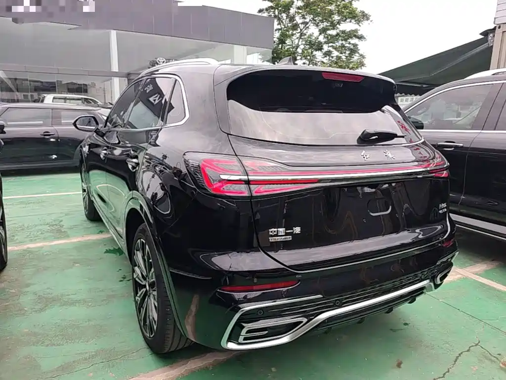 Hongqi HS5 2.0 T 4 WD Flagship Enjoyment Pro