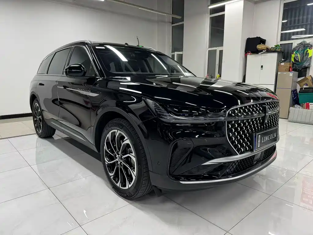 Nautilus 2.0 T 4 WD Supreme Wise