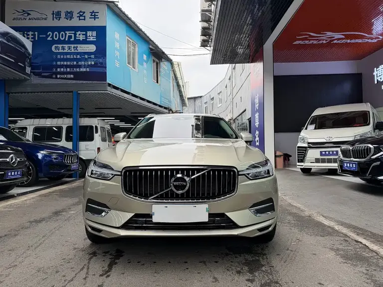 Volvo XC60 T5 4 WD Smart Ease Luxury