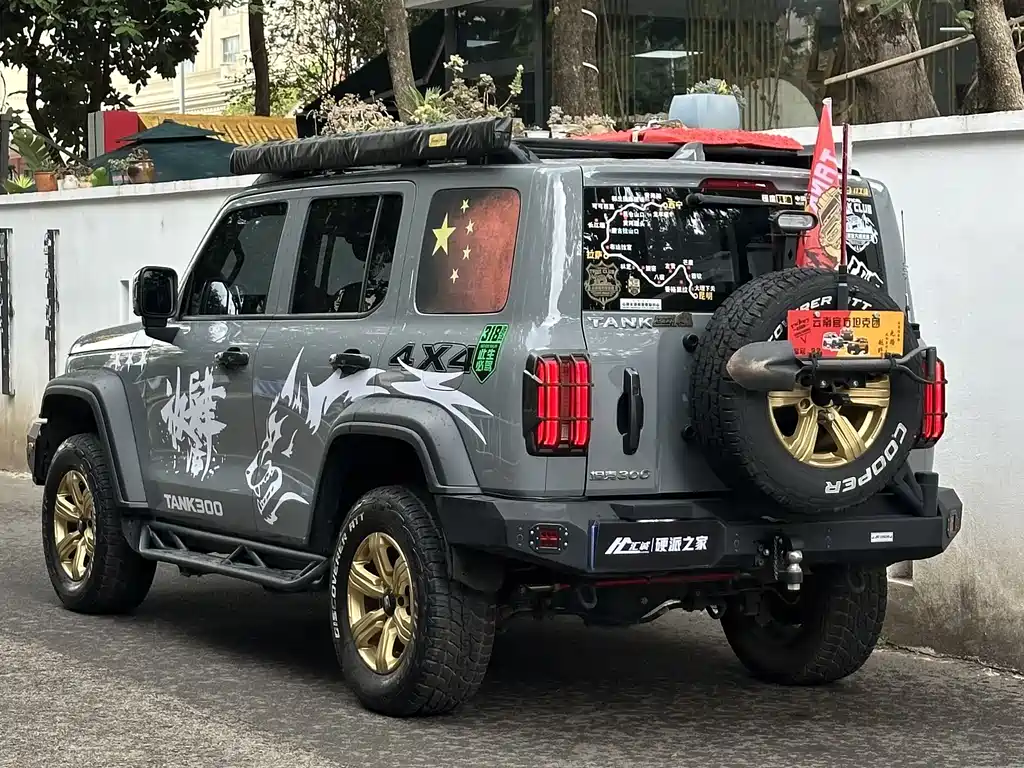 Tank 300 Offroad 2.0 T Conqueror